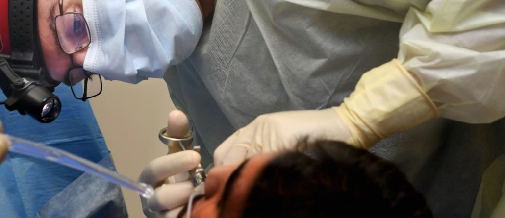 laser gum contouring surgery